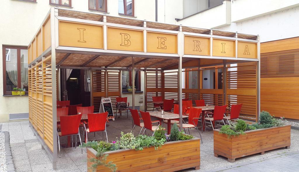 Hotel Iberia أوبافا المظهر الخارجي الصورة